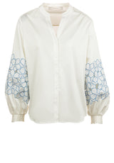 Blusen & Tuniken HERZENSANGELEGENHEIT Bluse mit floralen Cut-Outs Weiß (262074)