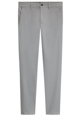 Produktbild 1 von HUGO BOSS ORANGE Chino aus Cavalry-Twill-Gewebe in Grau.
