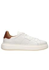 Schuhe WOOLRICH Sneaker im cleanen Court-Stil Weiß (OFF WHITE - COGNAC)